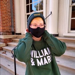 Meet your Posher, Molly